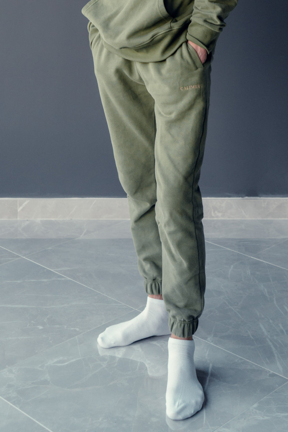 THE CLASSIC JOGGER // OLIVE GREEN